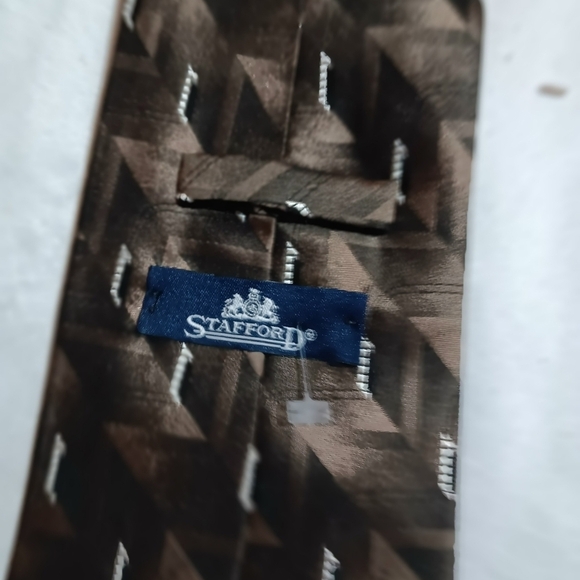 Stafford Tie - Picture 3 of 4